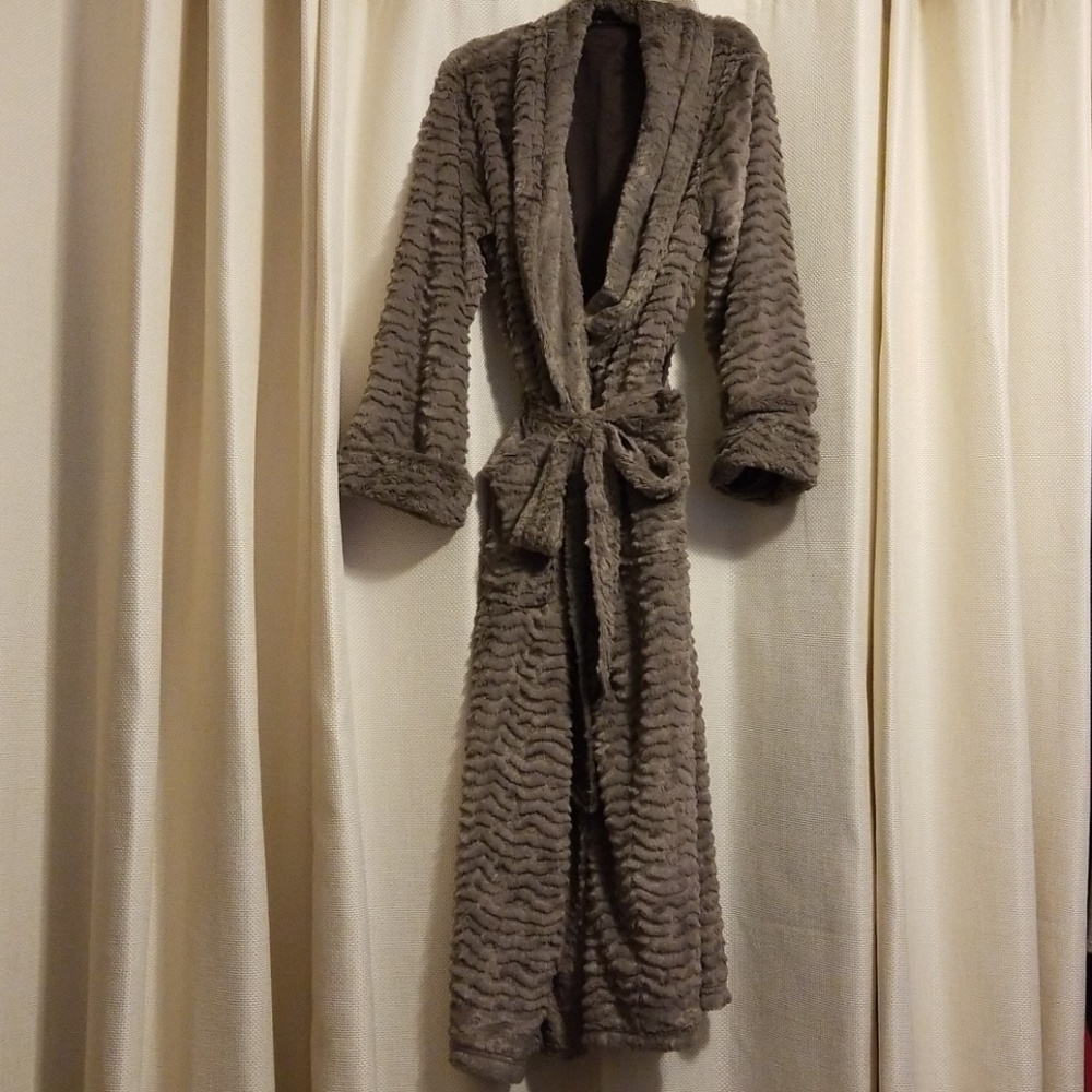 Soma Plush Robe